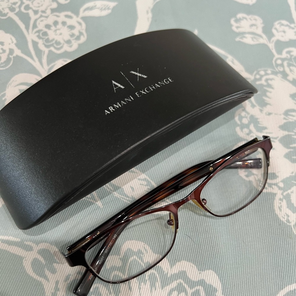 ARMANI EXCHANGE case and glasses